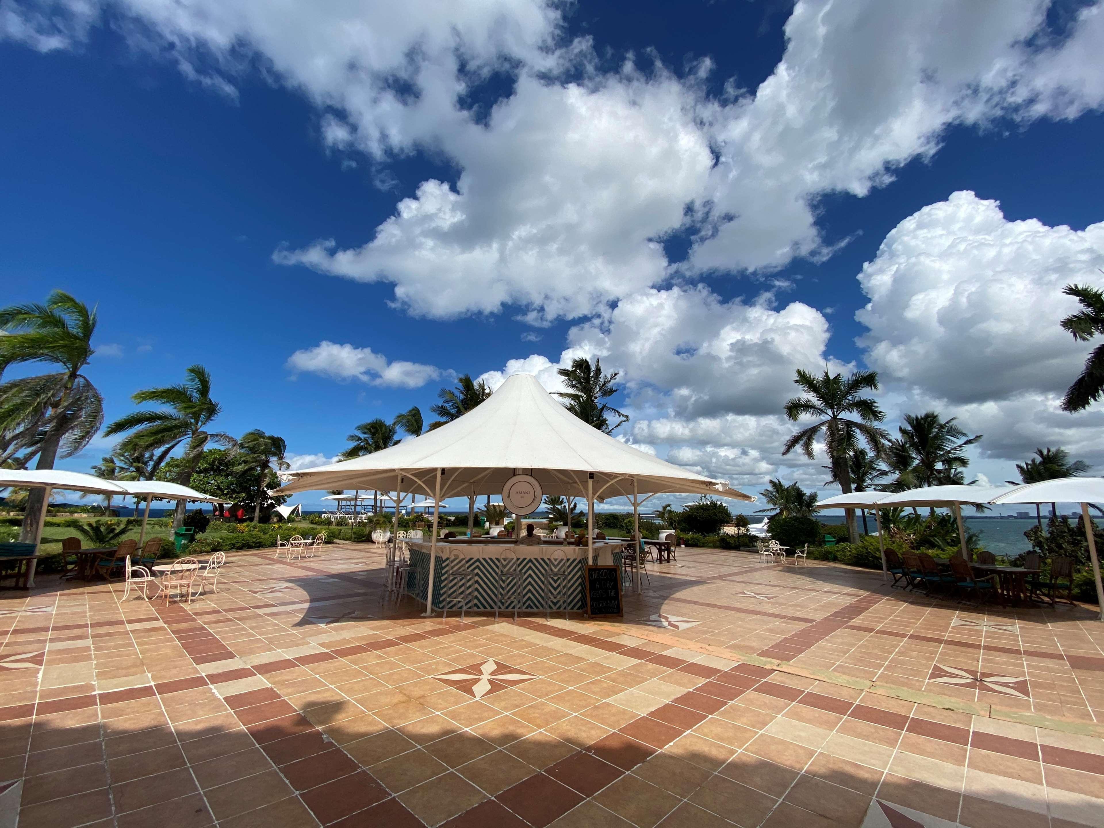 Golden Tulip Dar Es Salaam Hotel Exterior photo